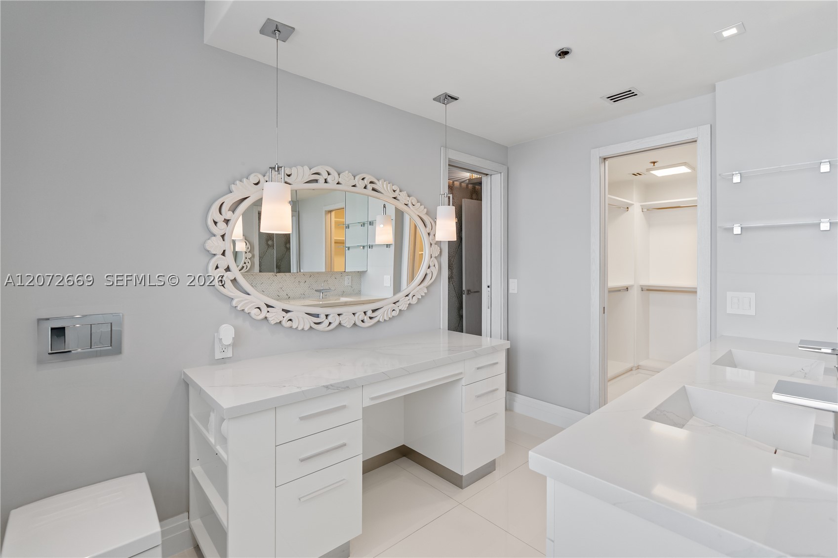 4201 Collins Ave 2202 Property Photo 44