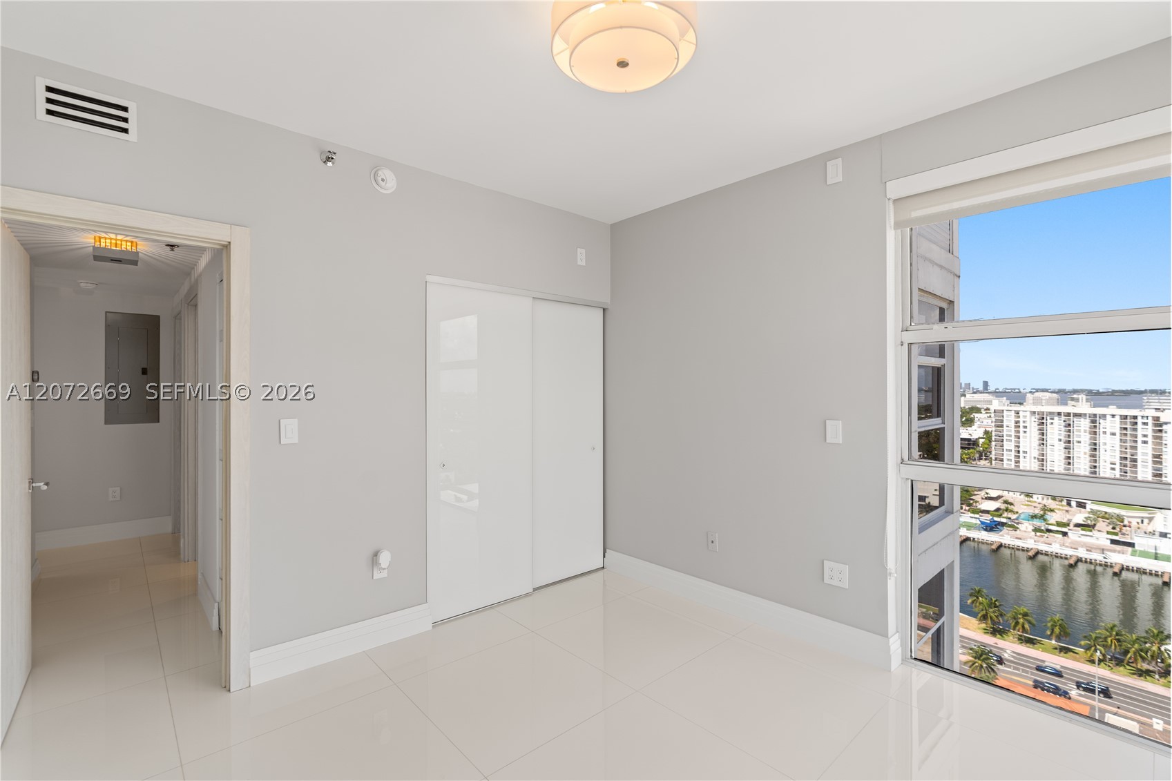 4201 Collins Ave 2202 Property Photo 47