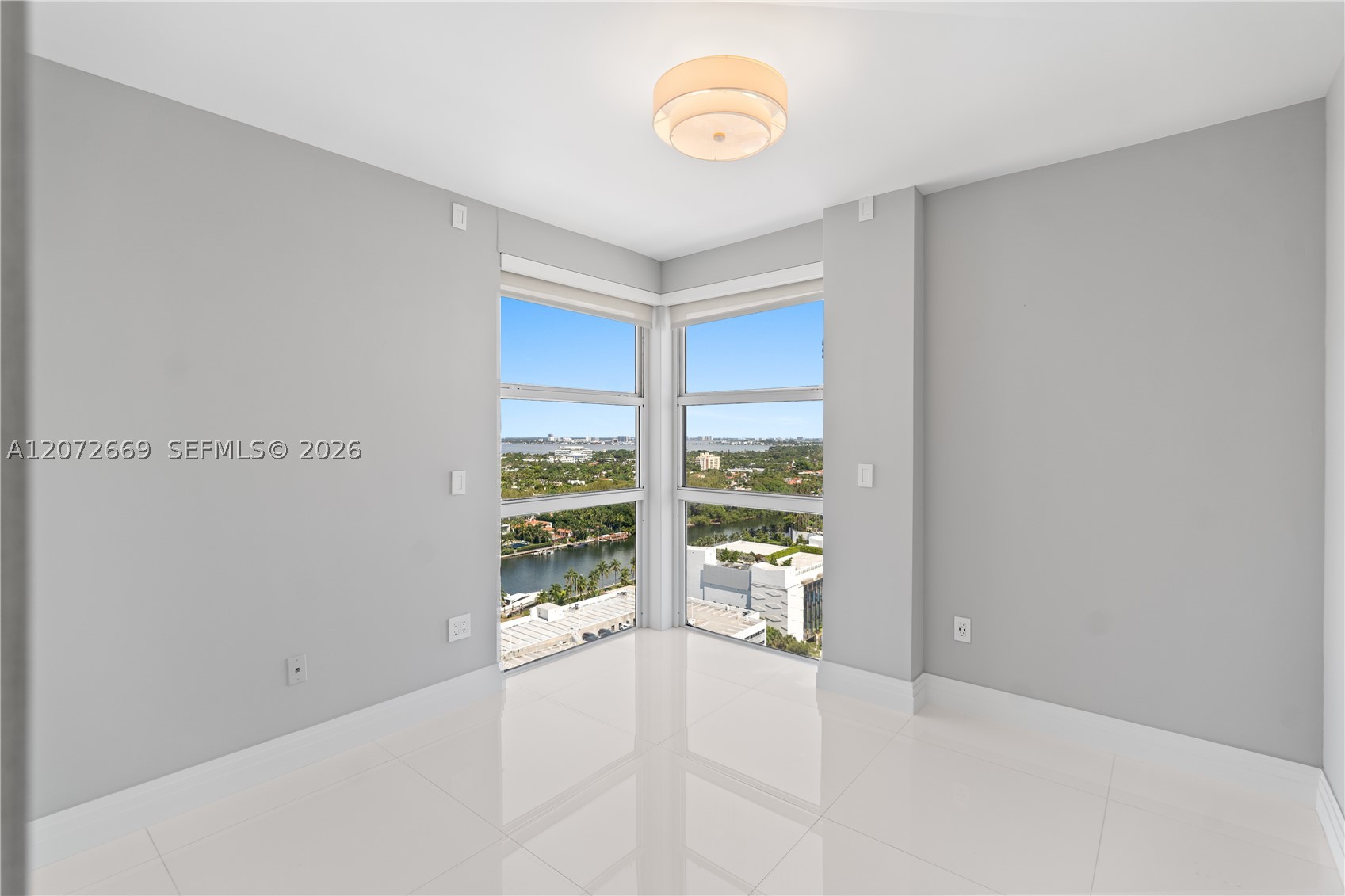 4201 Collins Ave 2202 Property Photo 48