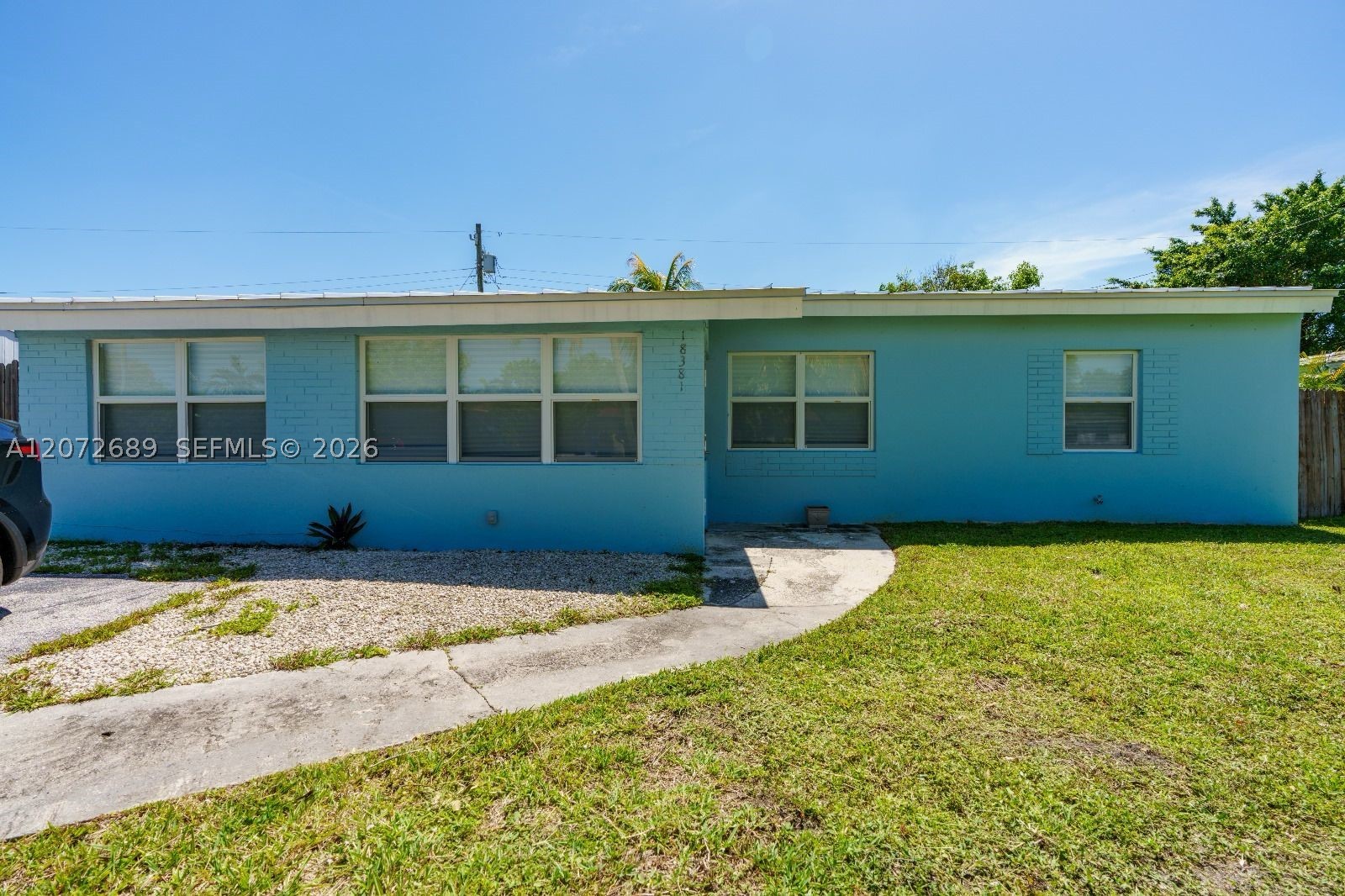 18381 Ne 21st Pl Property Photo 1