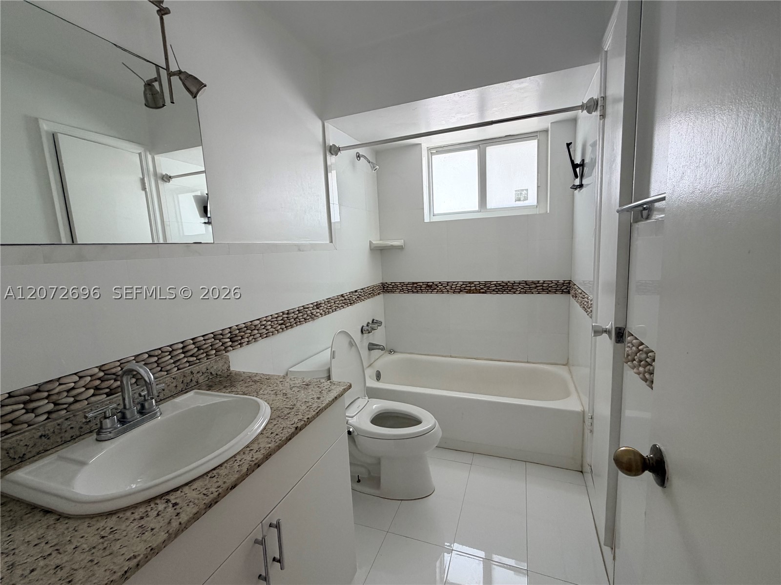 3068 Carter St 1 Property Photo 16