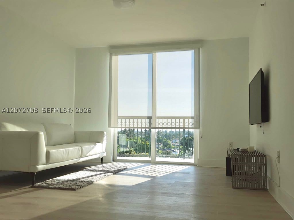 8888 Collins Ave 512 Property Photo 1