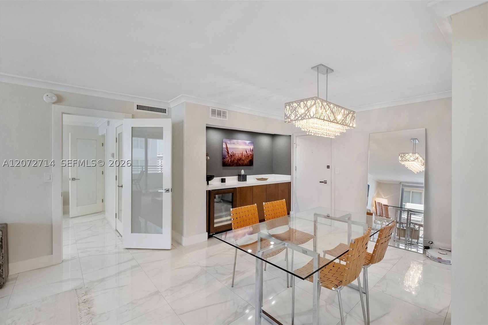 5555 Collins Ave 16b Property Photo 4
