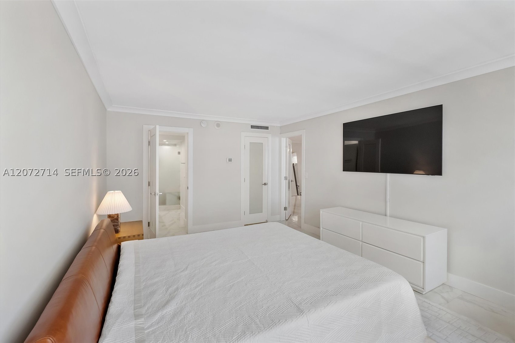 5555 Collins Ave 16b Property Photo 18