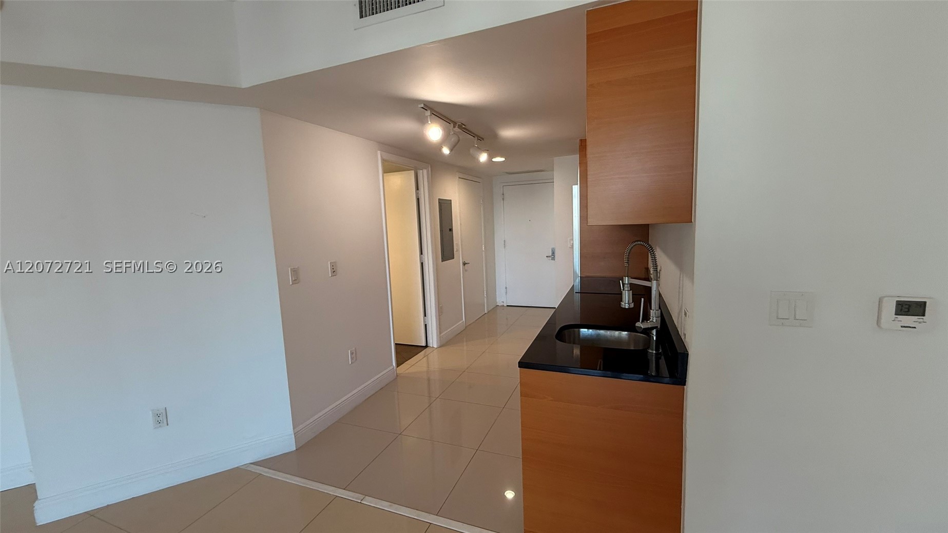 475 Brickell Ave 4408 Property Photo 9
