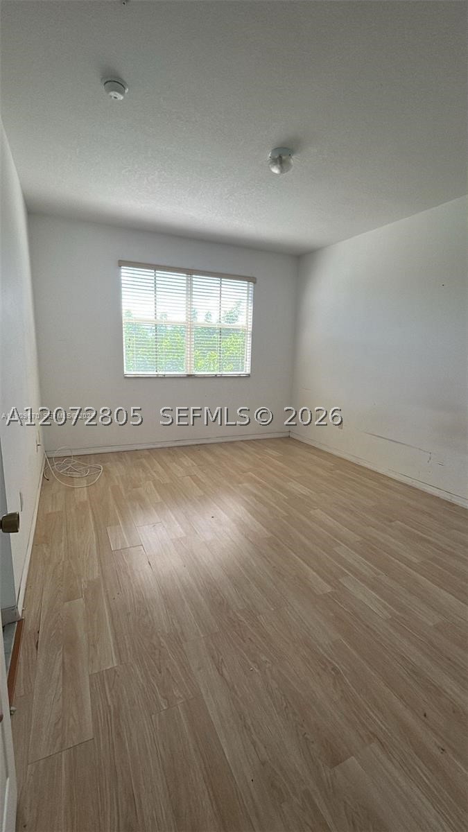 937 Sw 143rd Ave 1605 Property Photo 4