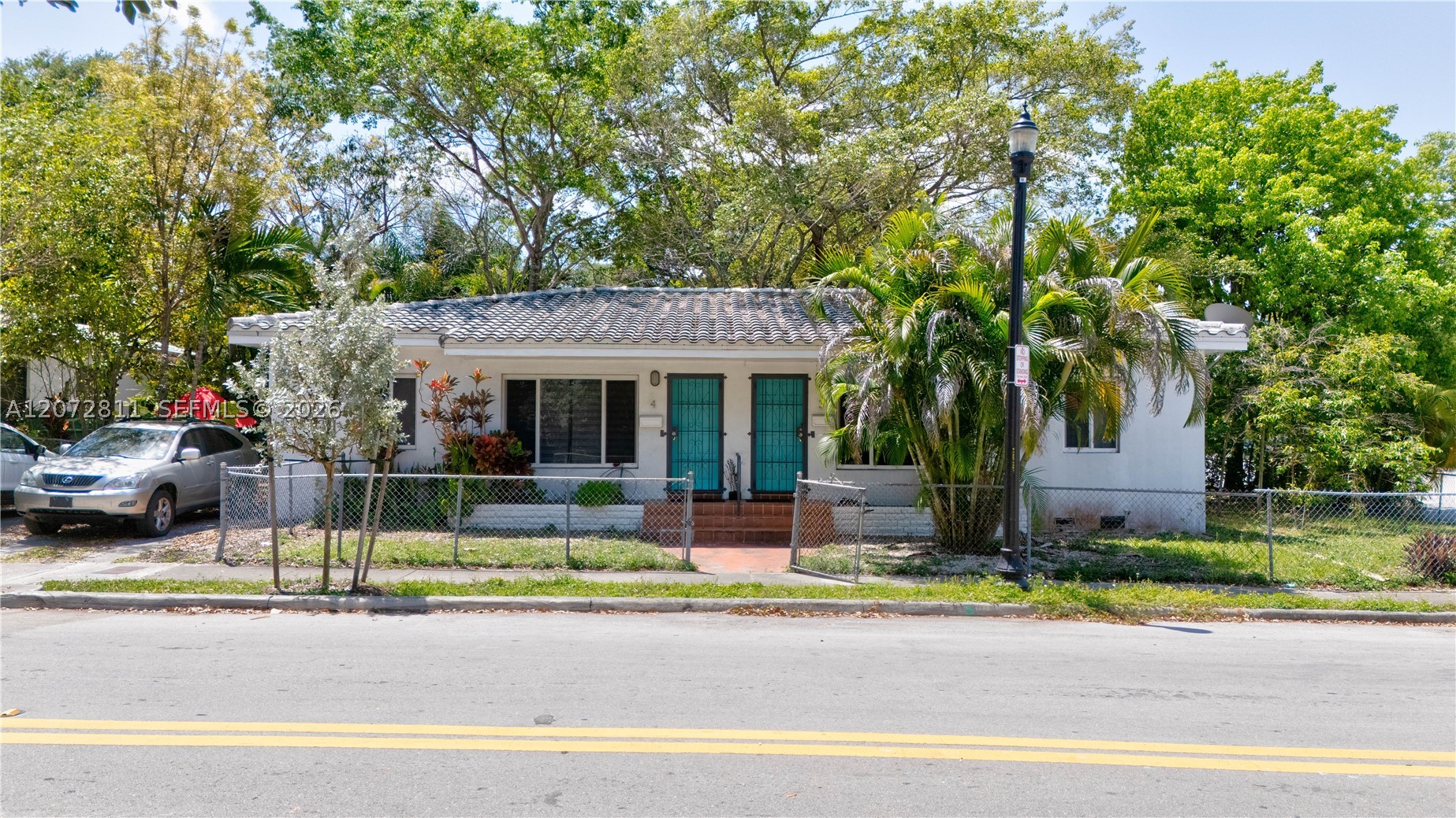 2 NE 45th St 4 Property Photo 1