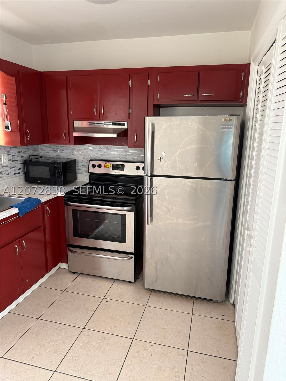2826 Van Buren St 18 Property Photo 1