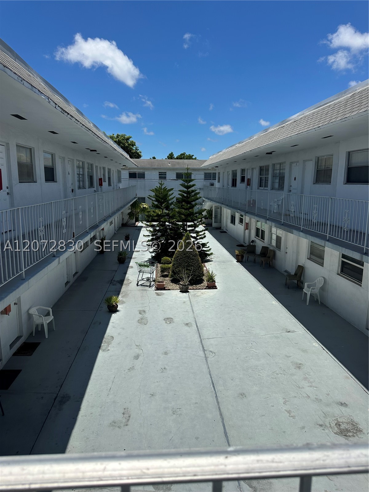 2826 Van Buren St 18 Property Photo 5