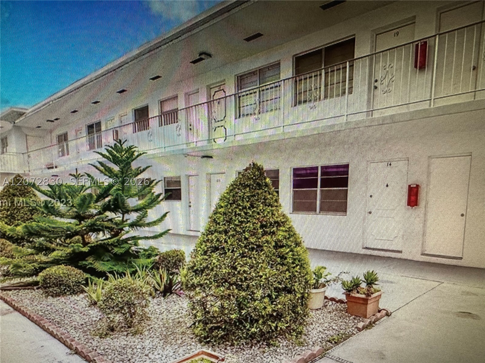 2826 Van Buren St 18 Property Photo 7