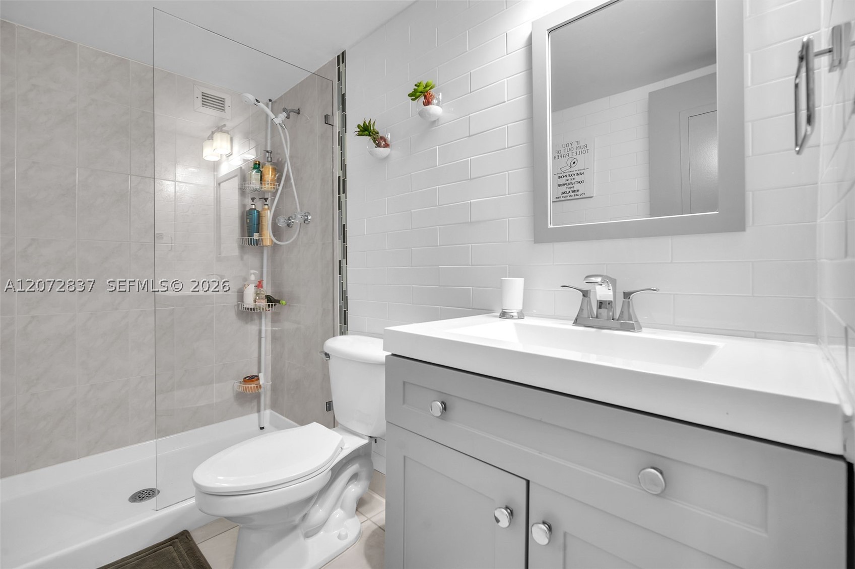 200 Leslie Dr 818 Property Photo 16