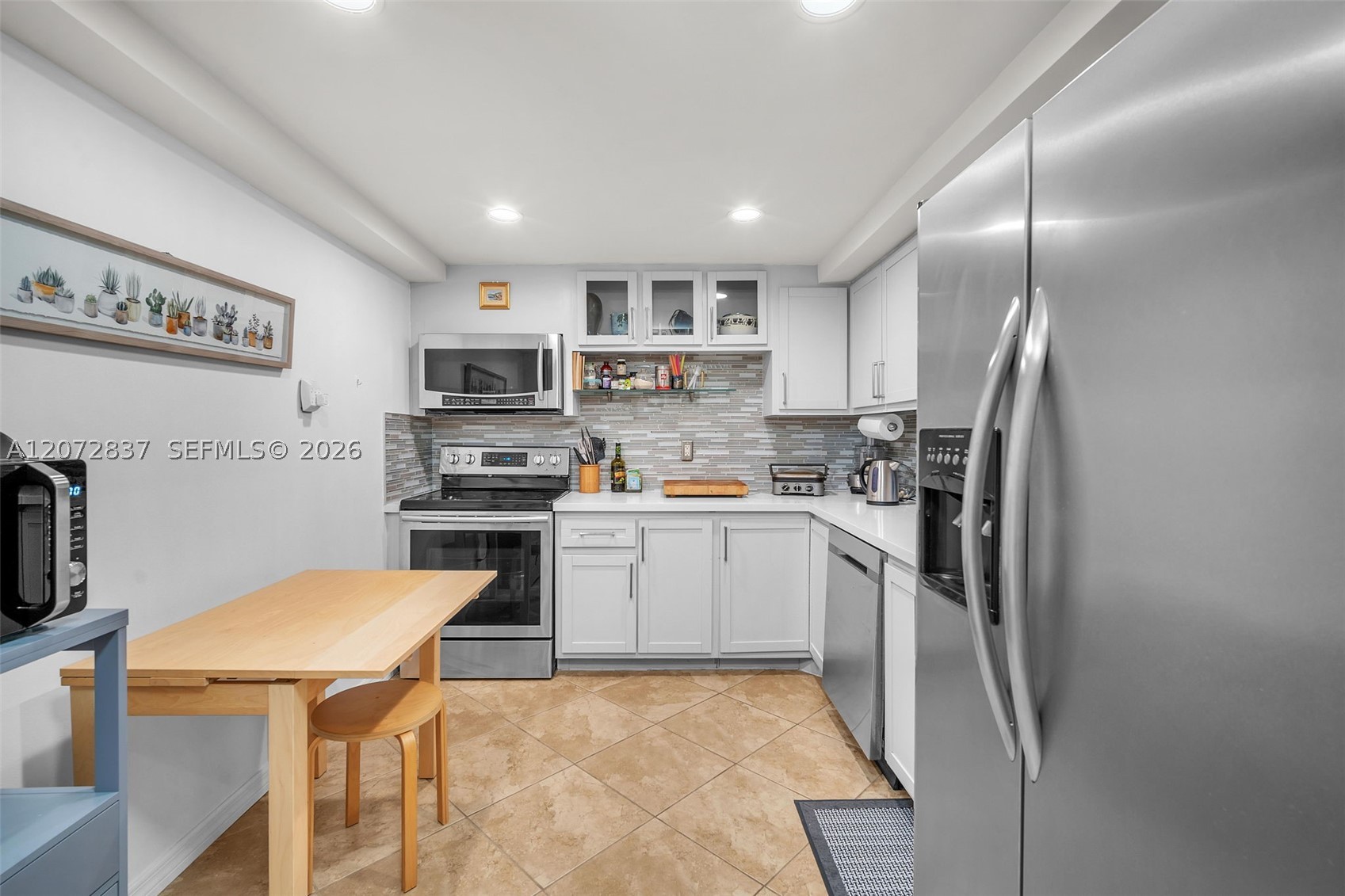 200 Leslie Dr 818 Property Photo 23