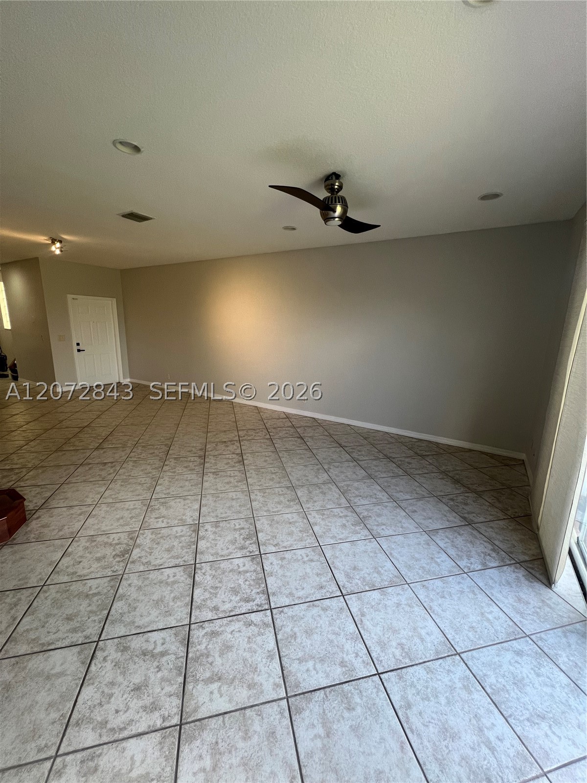 2445 Pasadena Way Property Photo 7