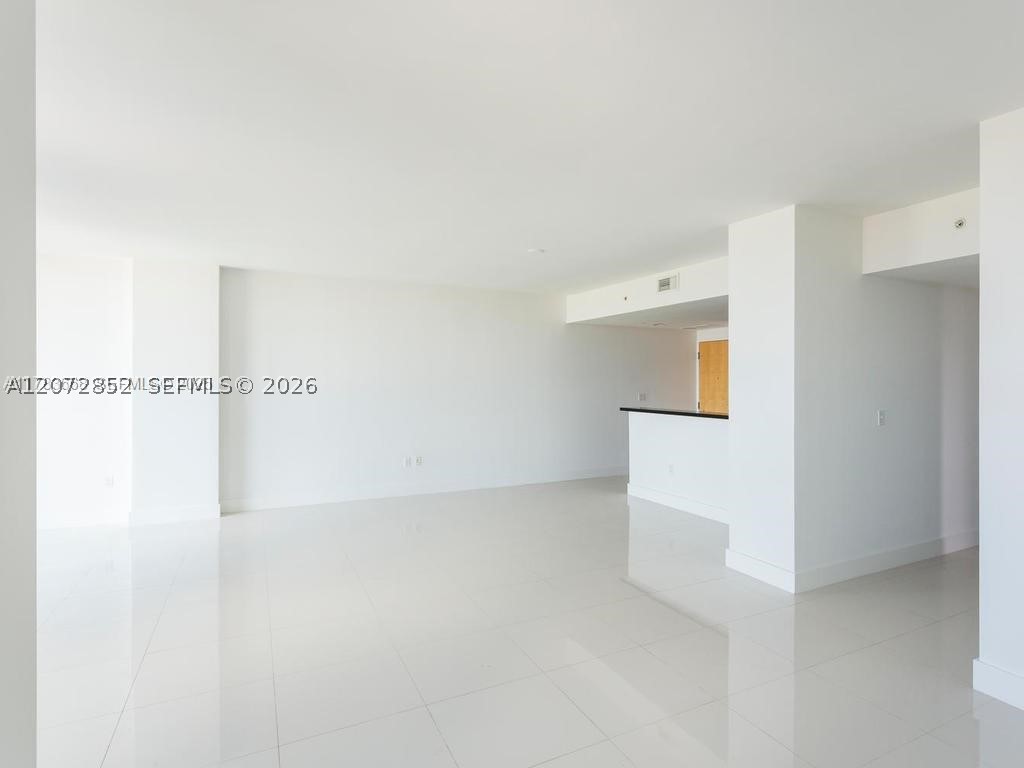 244 Biscayne Blvd 1202 Property Photo 3