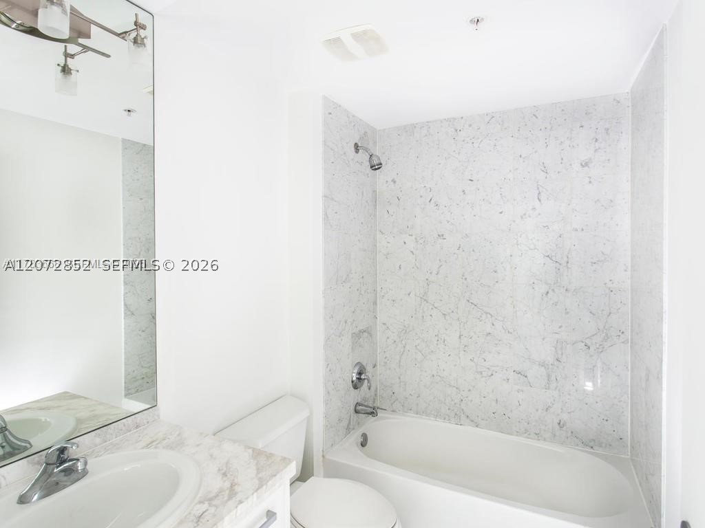 244 Biscayne Blvd 1202 Property Photo 17