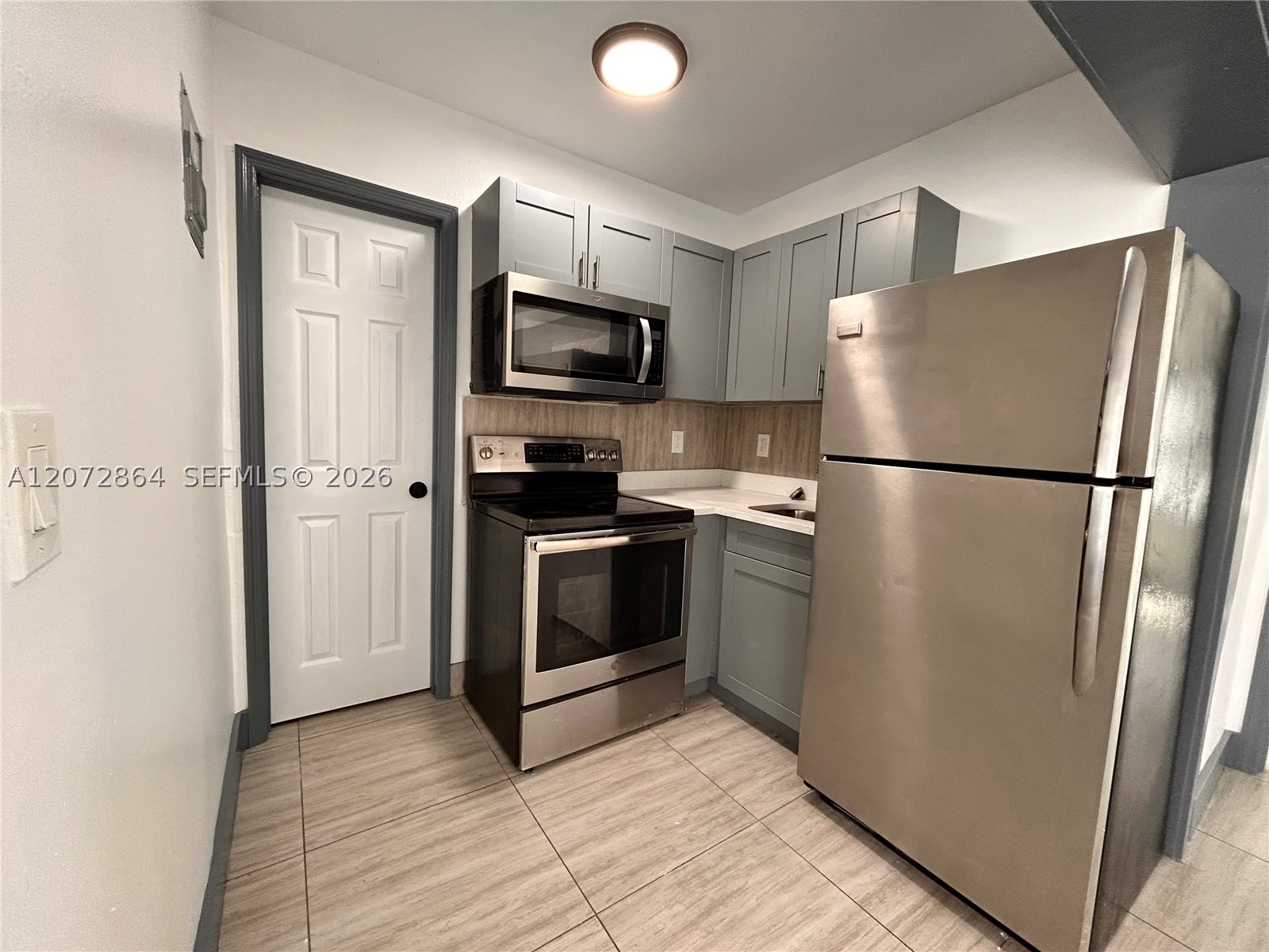 1928 Wilson St 3 Property Photo 1
