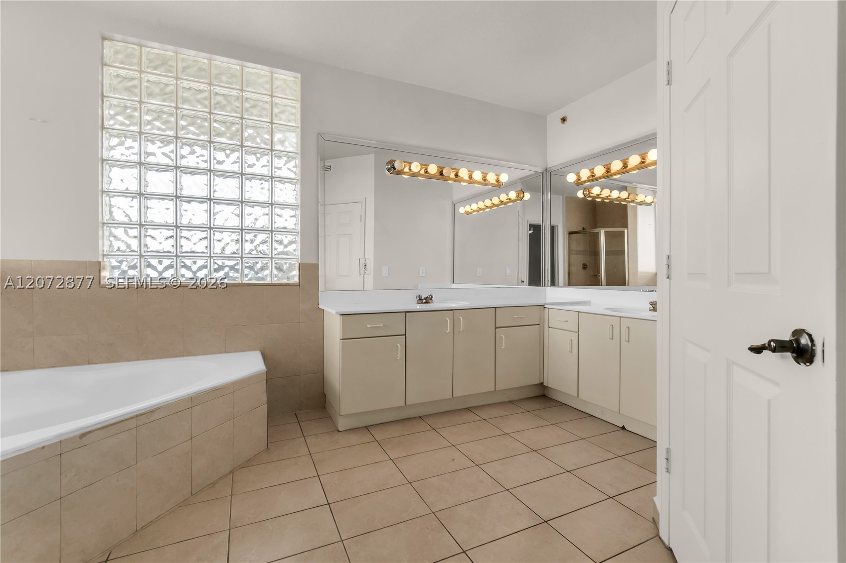 1650 Coral Way Ph-9 Property Photo 16