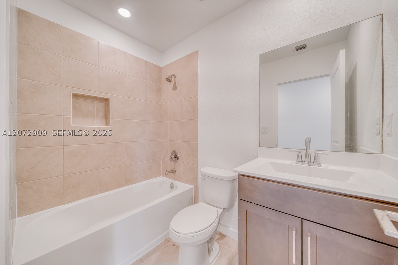 1090 Se 23rd Ave 1090 Property Photo 14