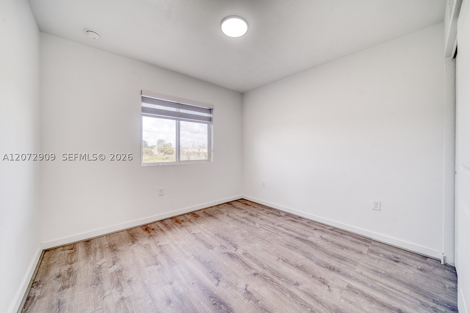 1090 Se 23rd Ave 1090 Property Photo 15