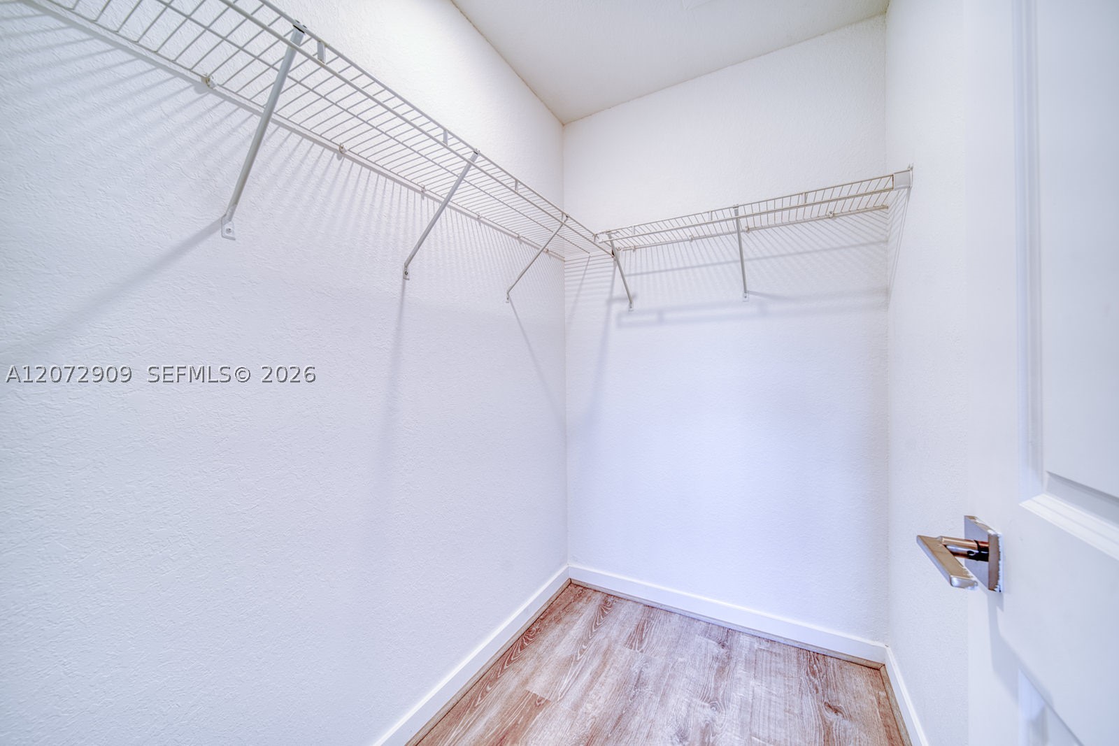 1090 Se 23rd Ave 1090 Property Photo 19