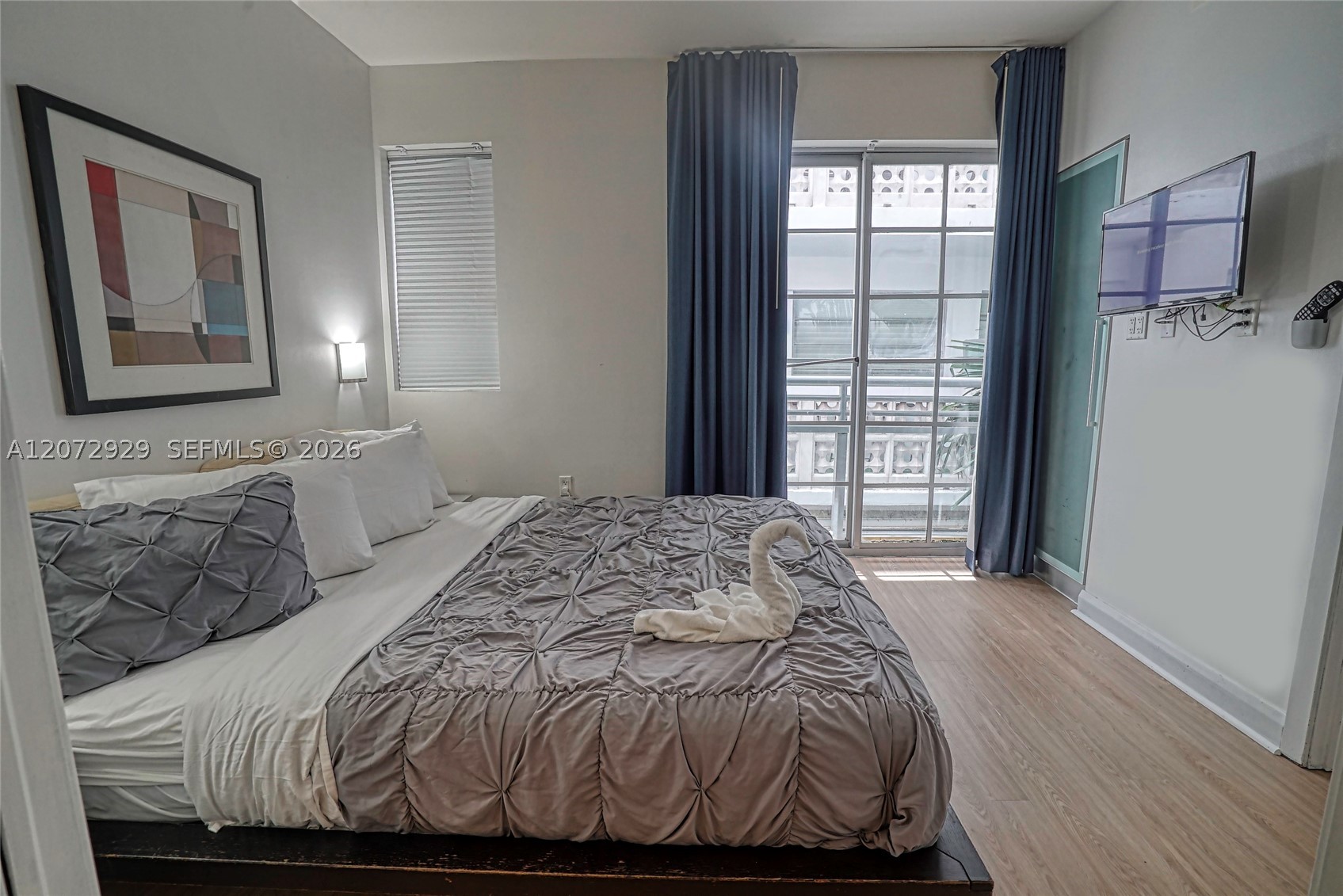 1036 Ocean Dr B202 Property Photo 6