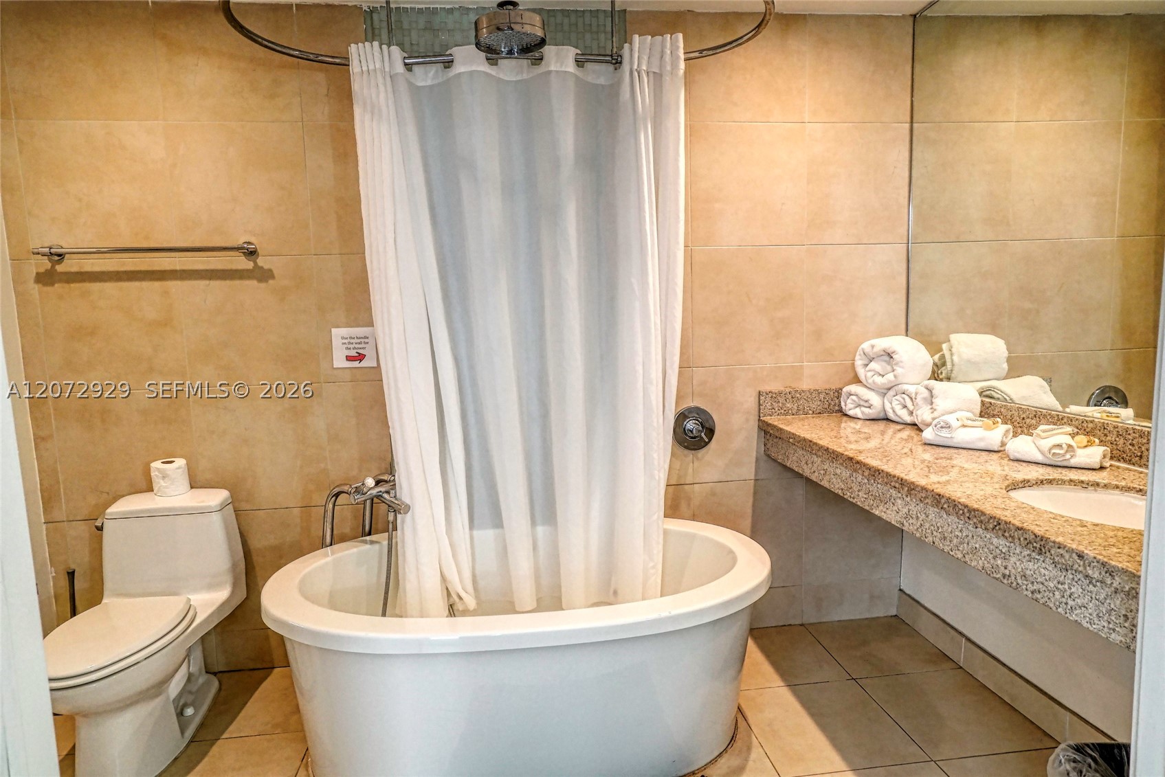 1036 Ocean Dr B202 Property Photo 8