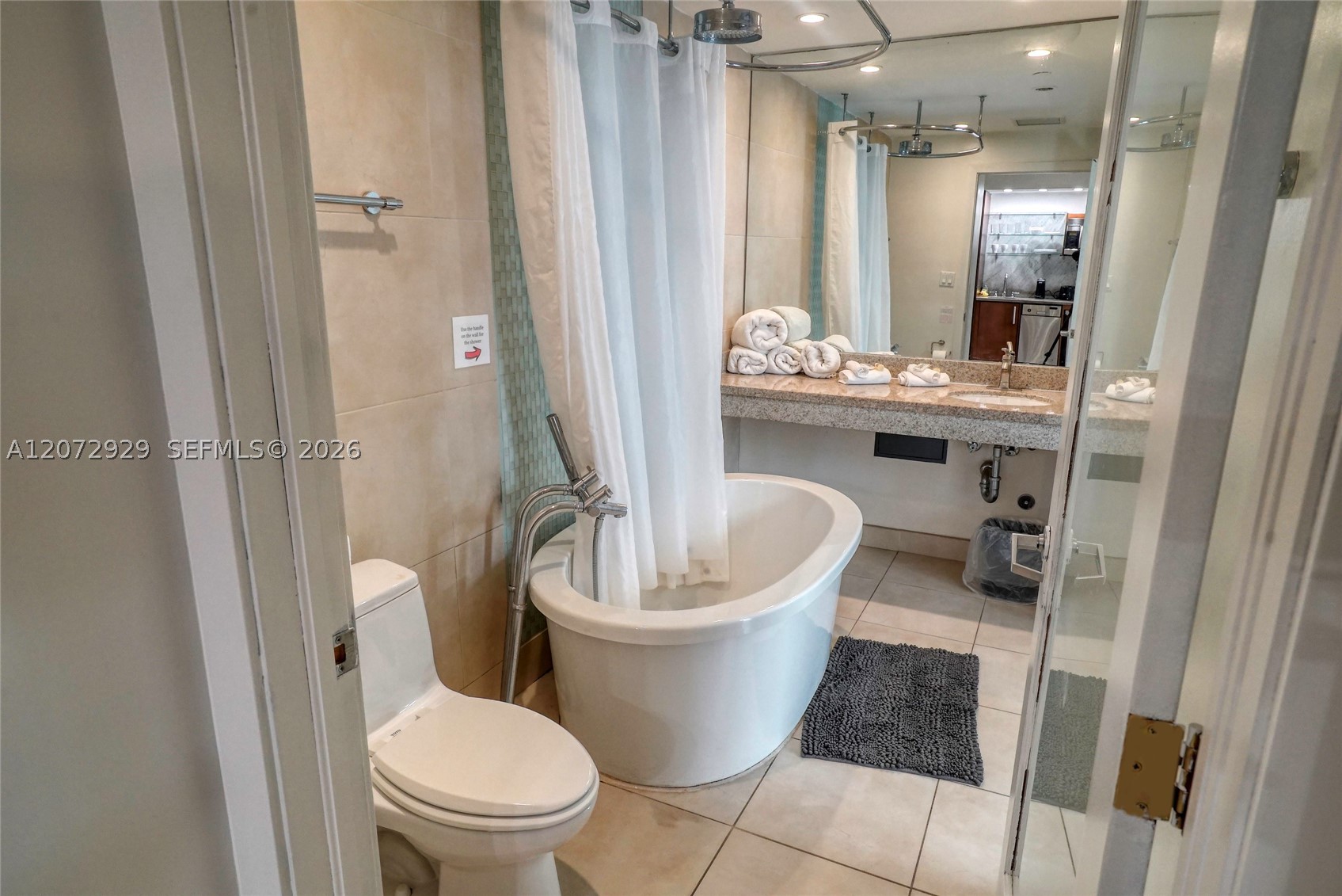 1036 Ocean Dr B202 Property Photo 10