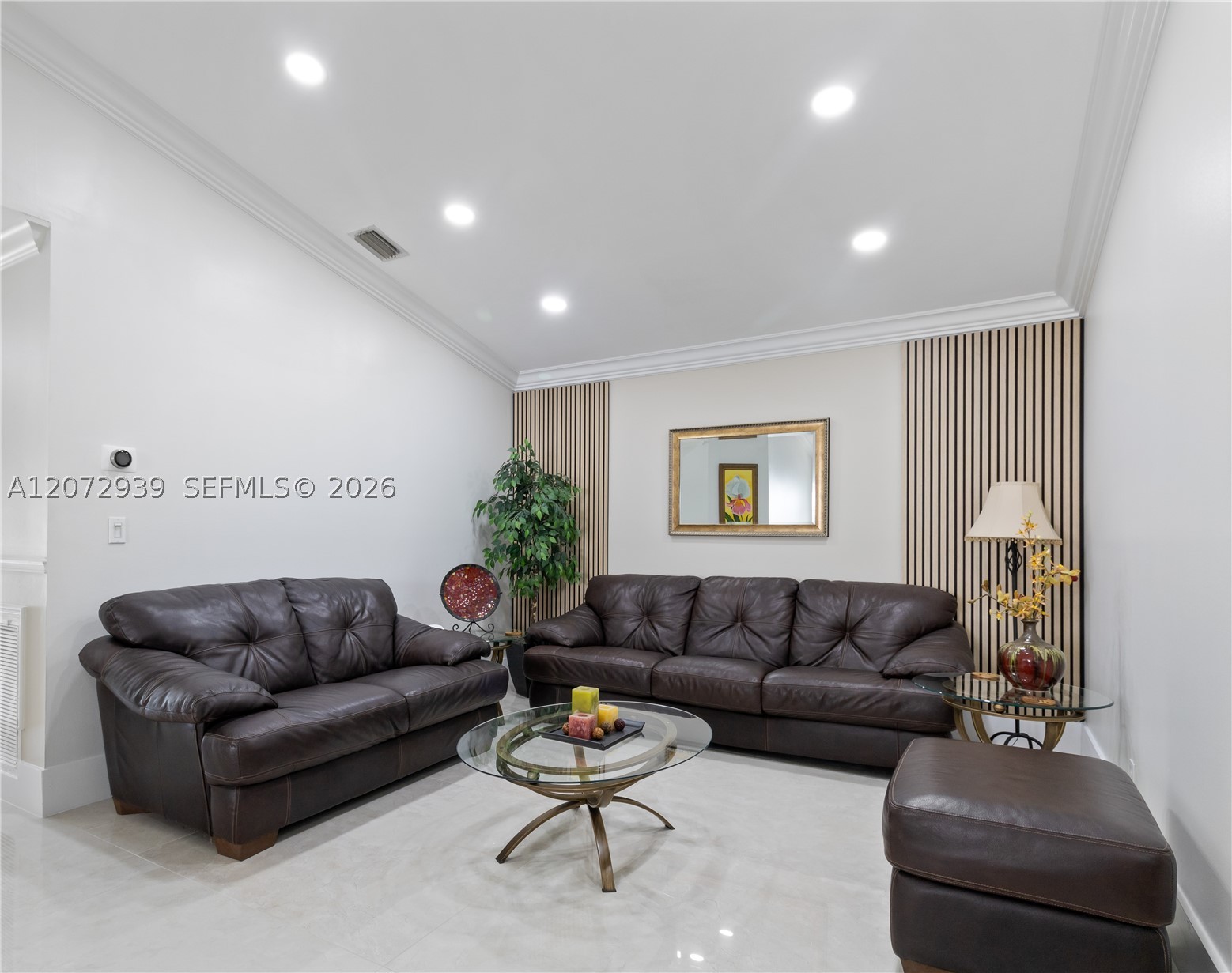 6711 Spring Garden Run Property Photo 7