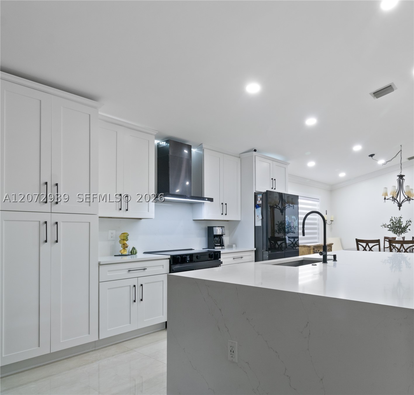 6711 Spring Garden Run Property Photo 8