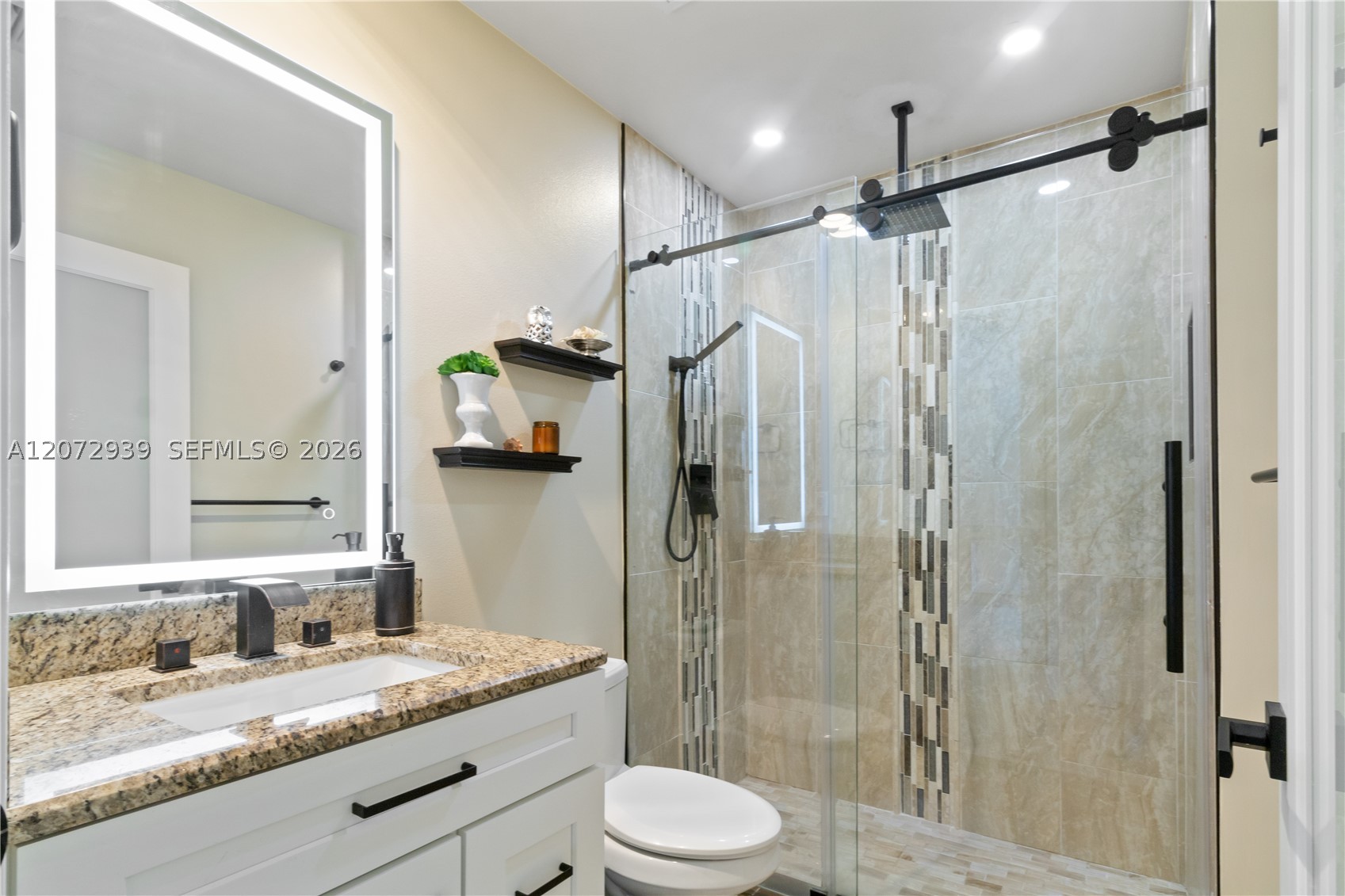 6711 Spring Garden Run Property Photo 21