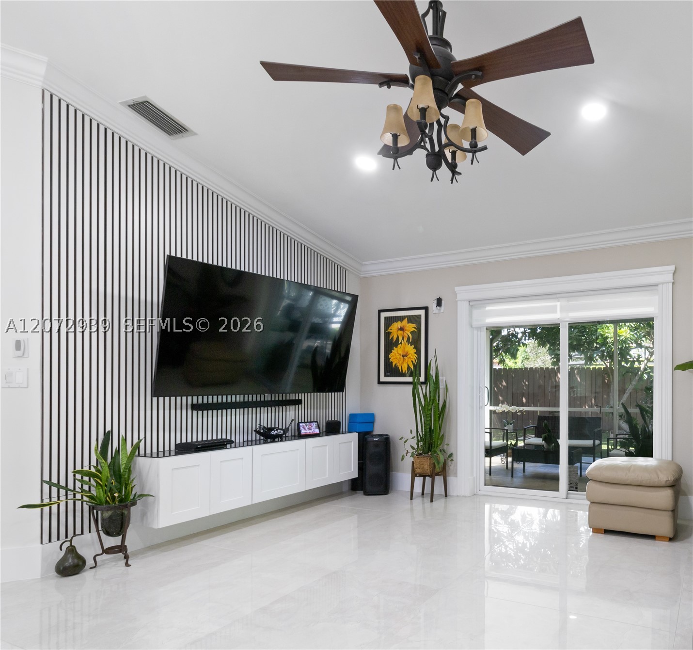 6711 Spring Garden Run Property Photo 23