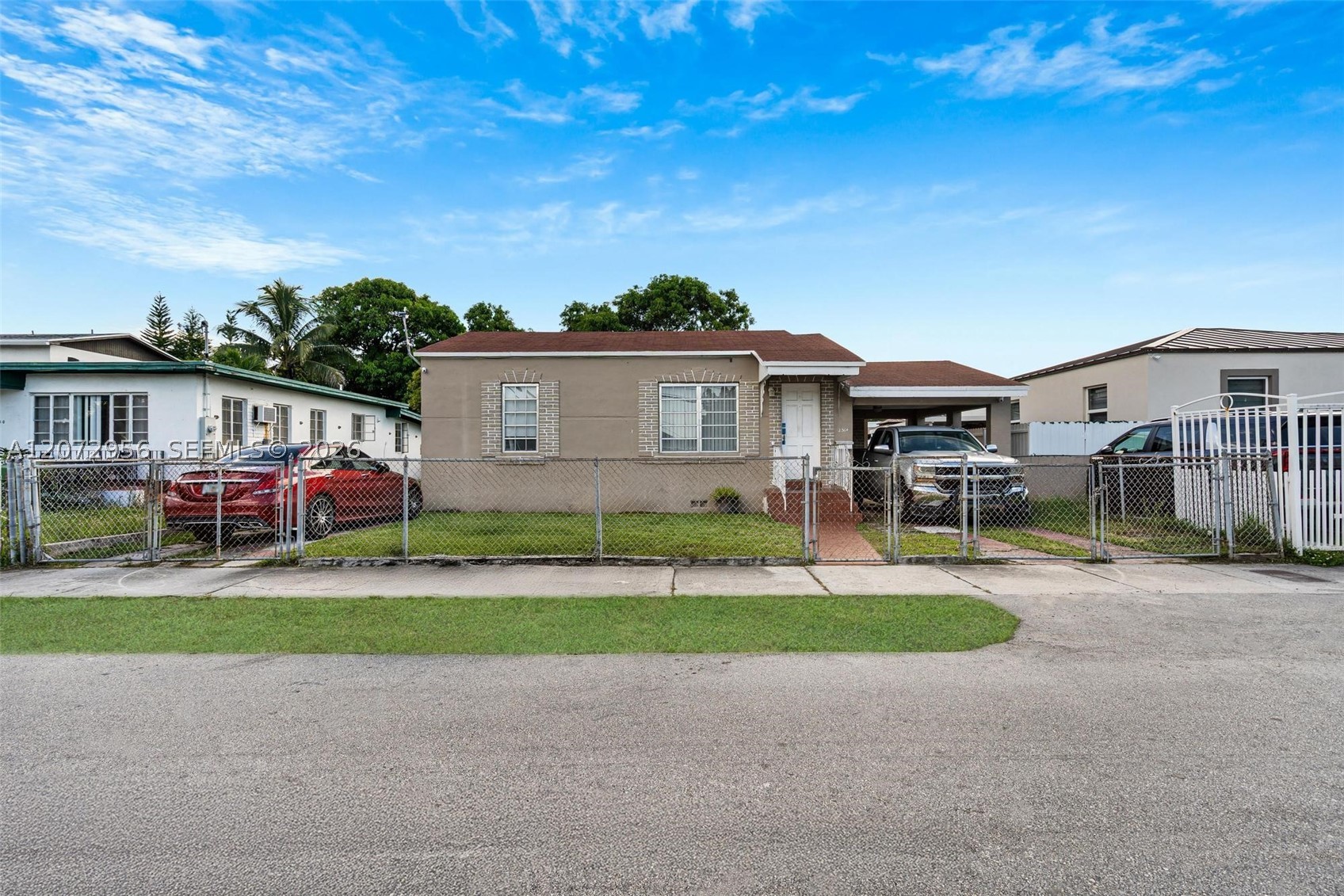 2364 SW 14th St Property Photo 1