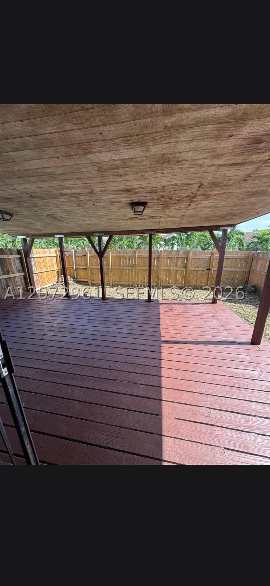 A12072961 Property Photo 11