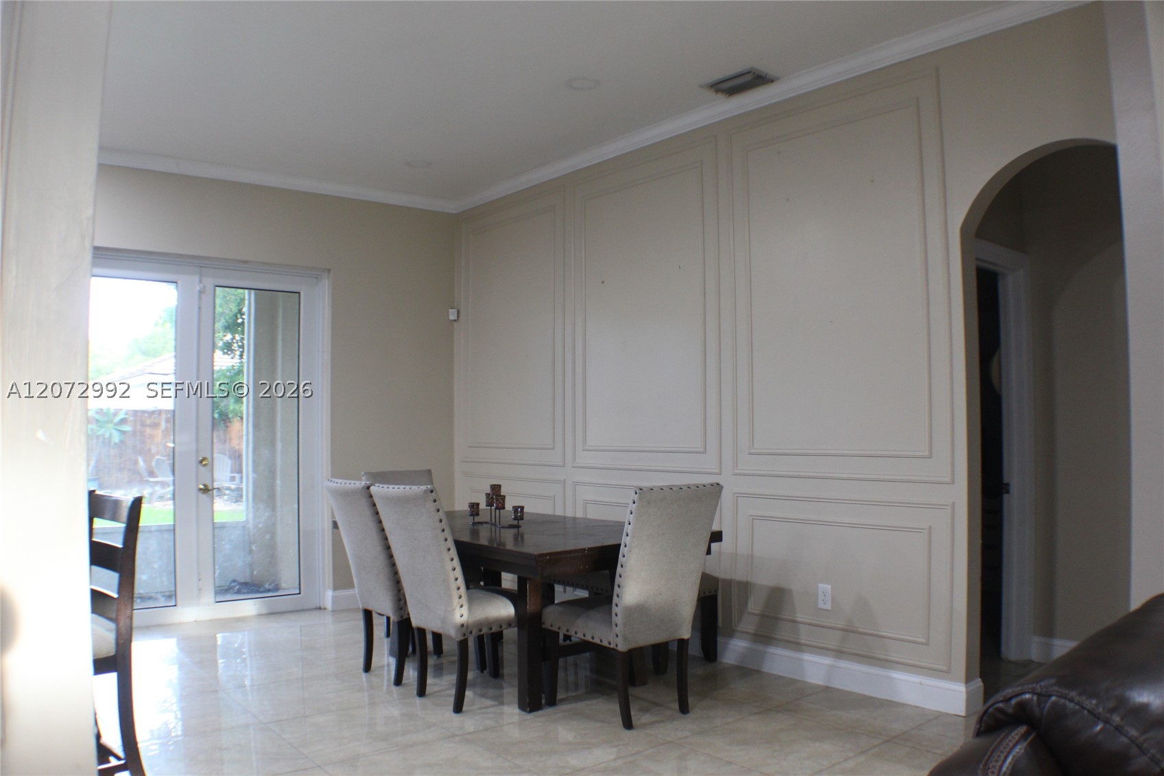 A12072992 Property Photo 9