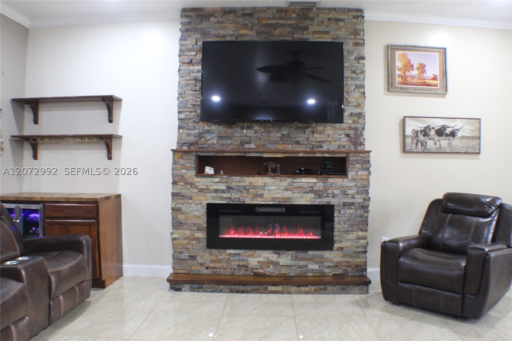 A12072992 Property Photo 10