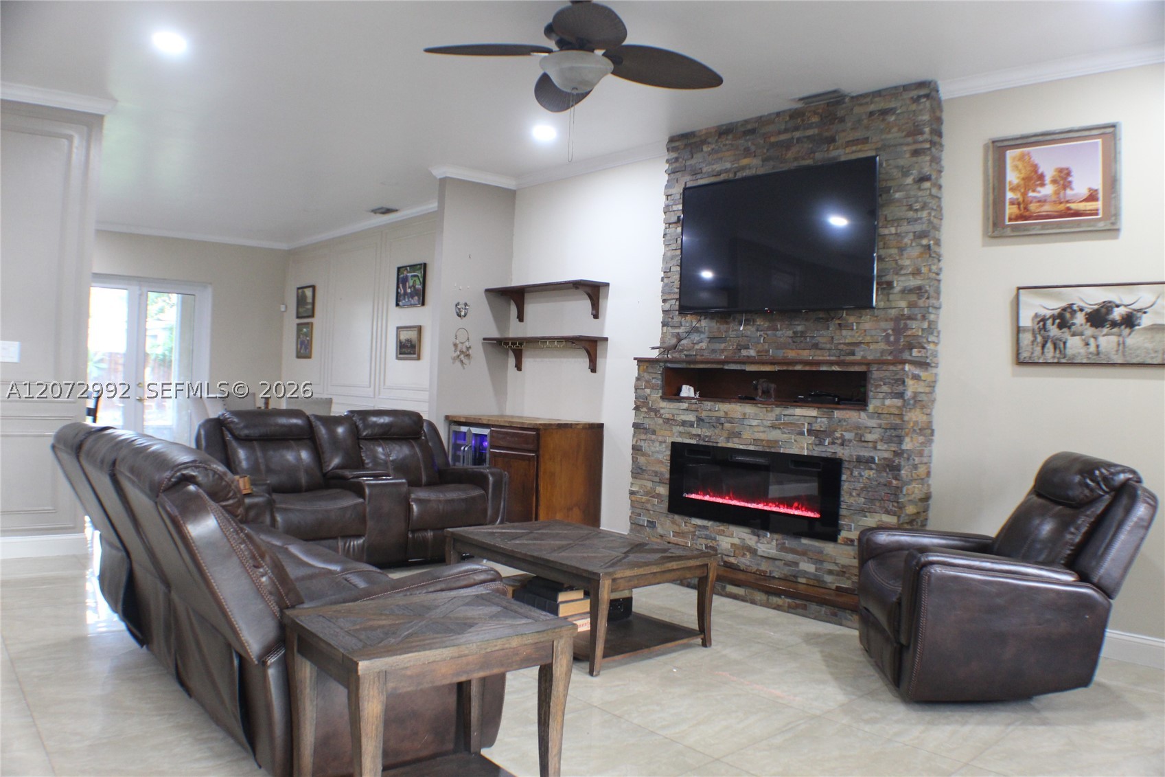 A12072992 Property Photo 12