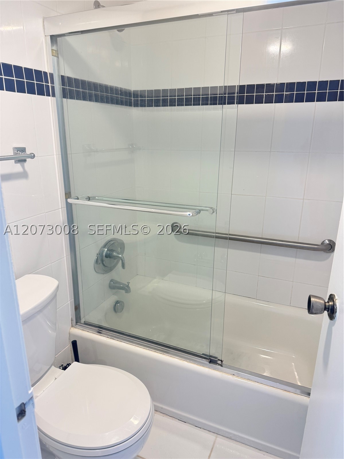 300 Bayview Dr 501 Property Photo 8