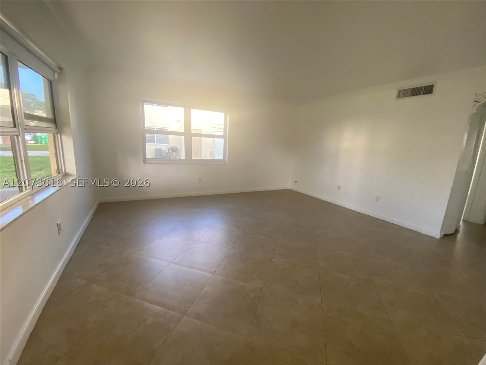 3670 Sw 60th Ave 2 Property Photo 3