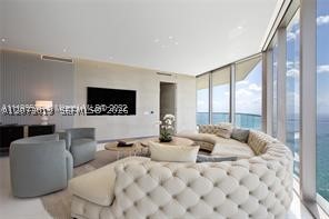 18975 Collins Ave 5404 Property Photo 7