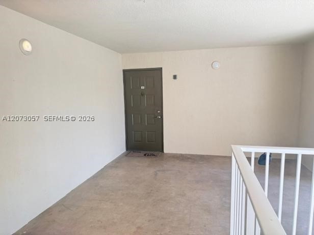 420 S Park Rd 309 Property Photo 2