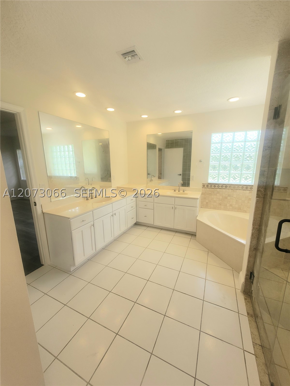 7261 140th Ave N Property Photo 16
