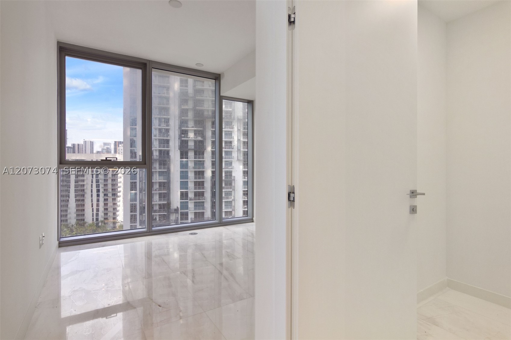 300 Biscayne Boulevard Way 2608w Property Photo 27