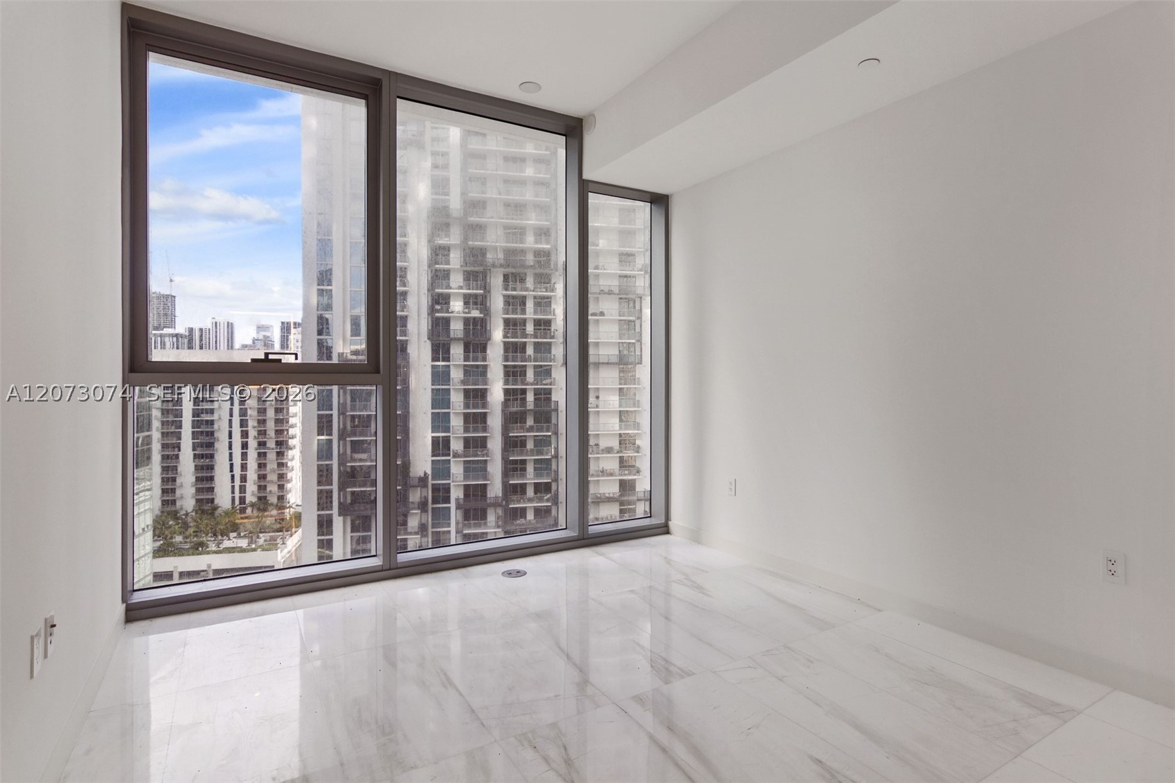 300 Biscayne Boulevard Way 2608w Property Photo 28