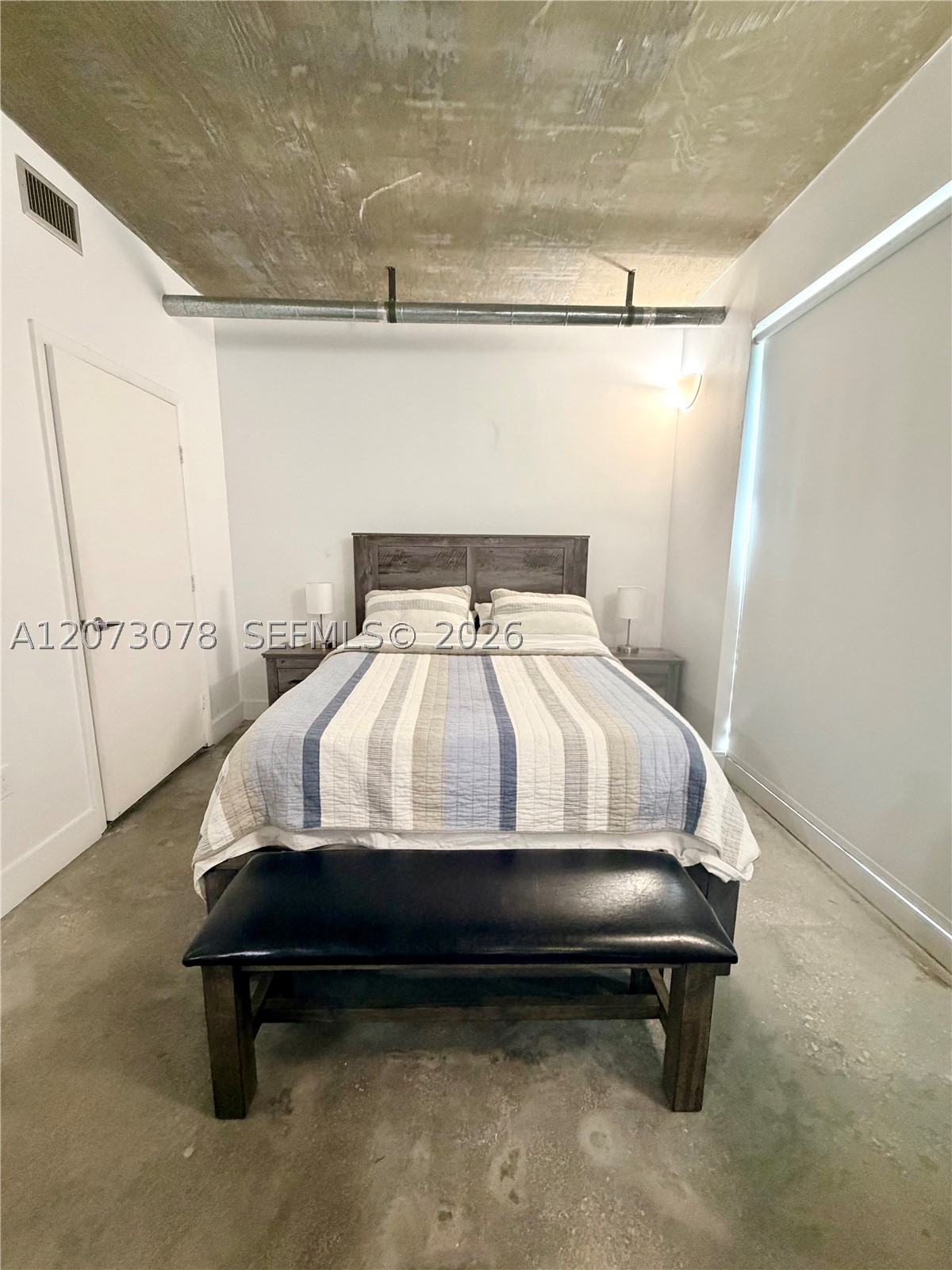 455 Ne 25th St 4d Property Photo 4