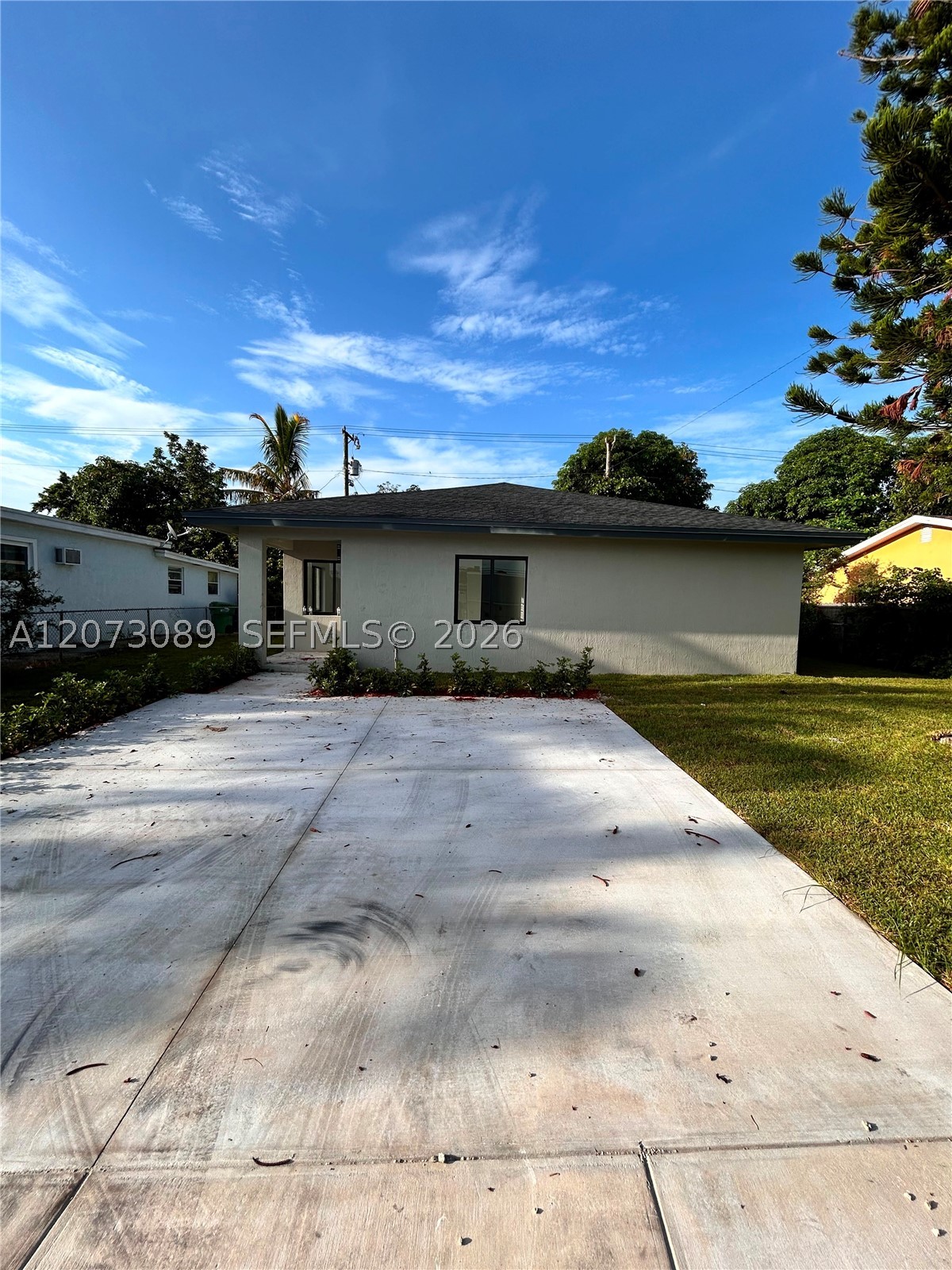 2950 NW 93 ST Property Photo 1