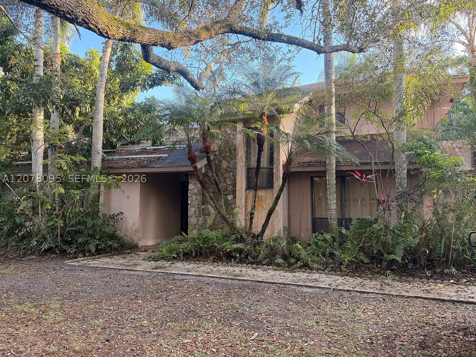 8250 SW 116th St Property Photo 1