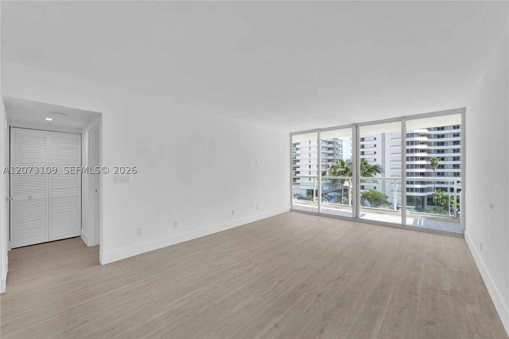 5600 Collins Ave 6a Property Photo 11