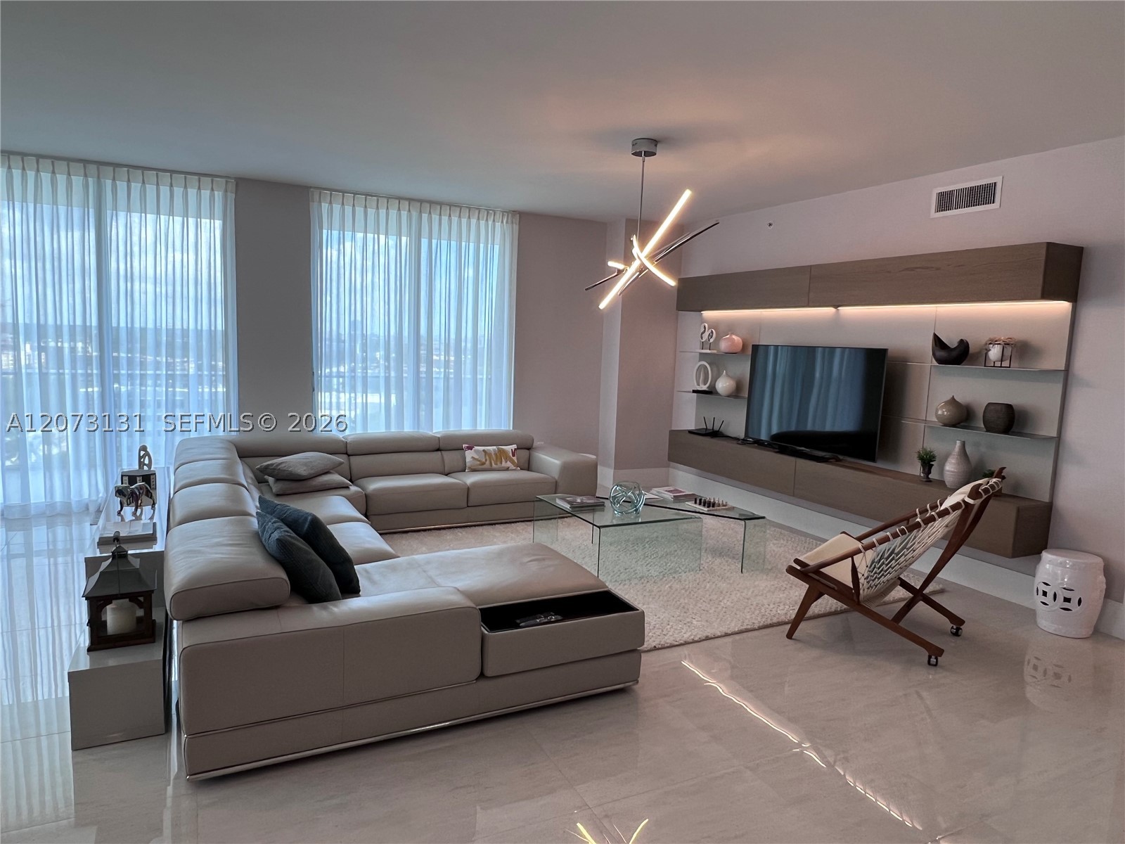 17301 Biscayne Blvd 1402 Property Photo 2