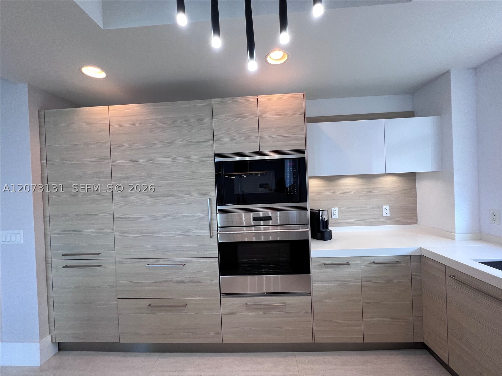 17301 Biscayne Blvd 1402 Property Photo 17