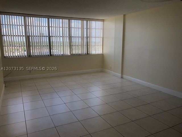 2025 NE 164th St 801 Property Photo 1